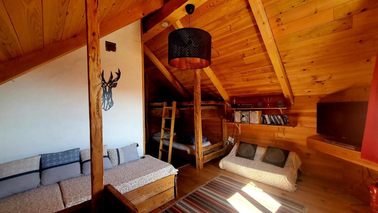 Chalet Les 3 Flocons Roure Екстериор снимка