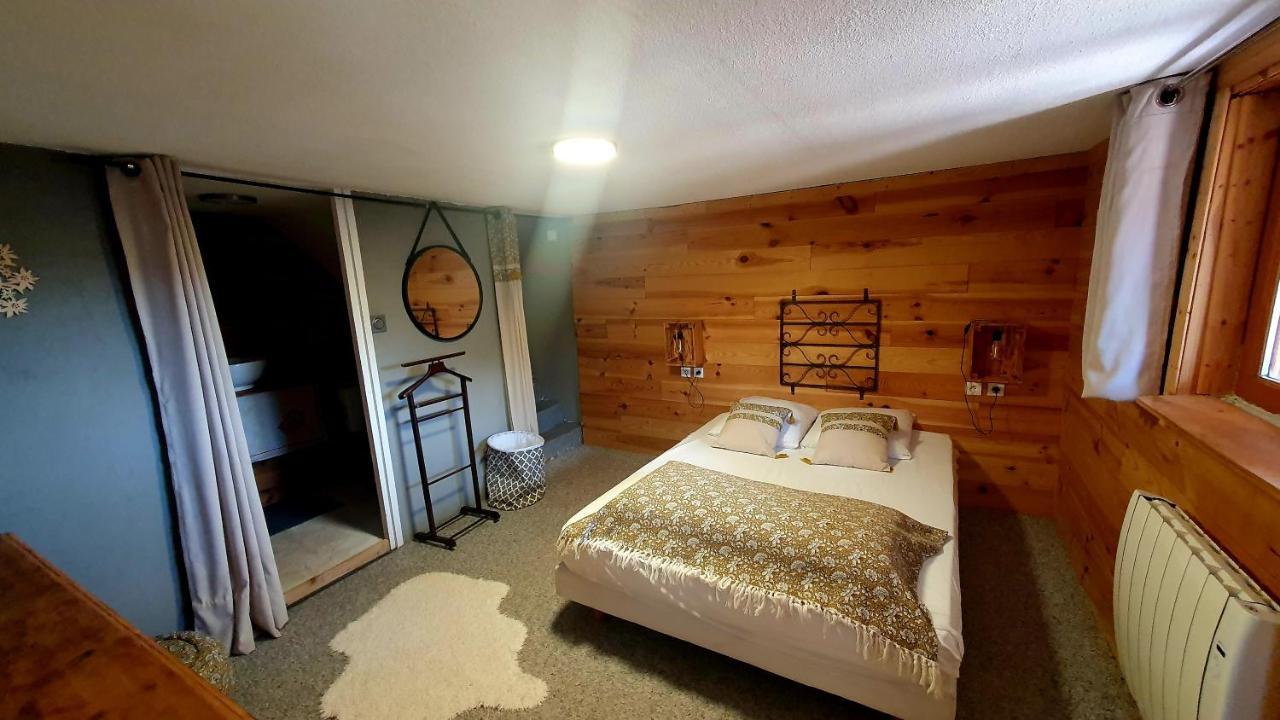 Chalet Les 3 Flocons Roure Екстериор снимка