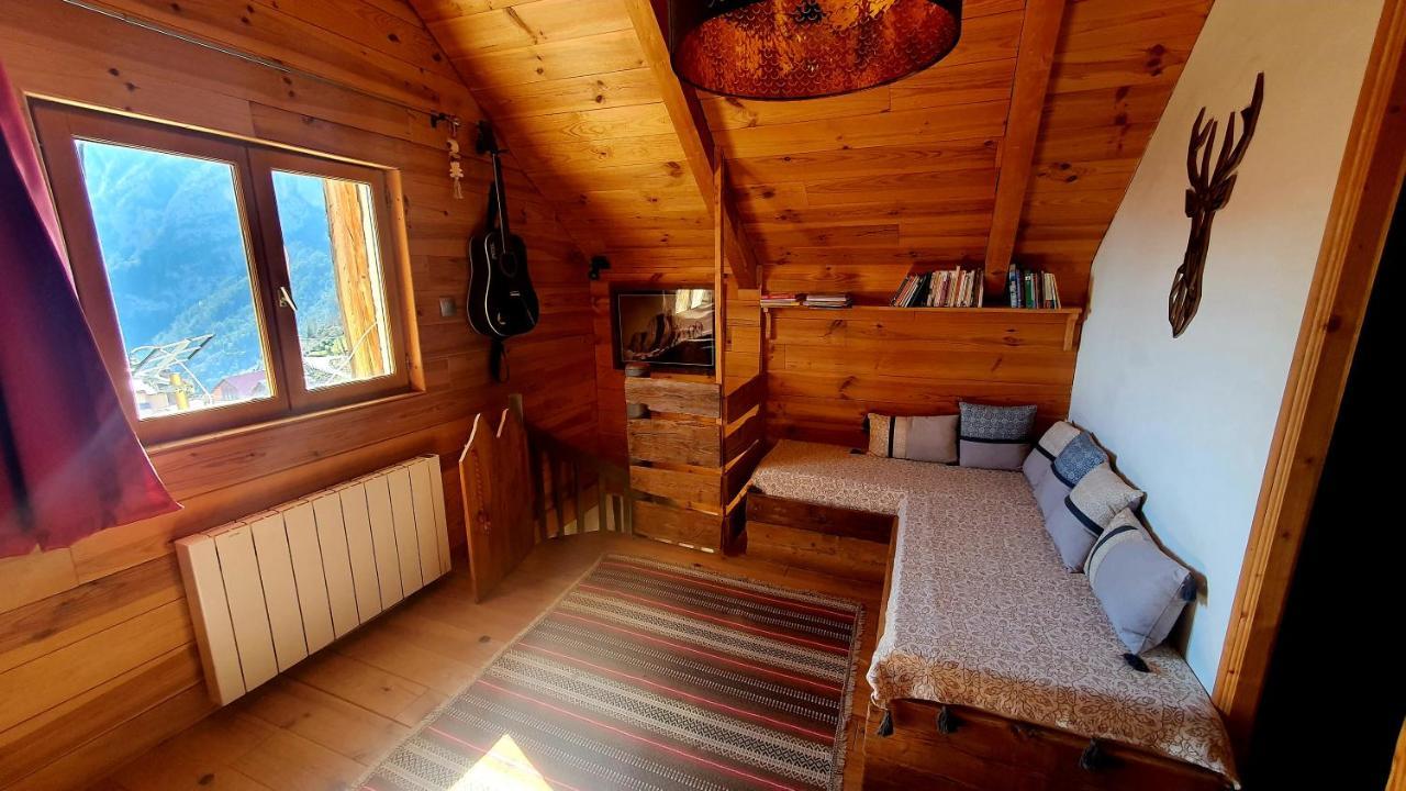 Chalet Les 3 Flocons Roure Екстериор снимка